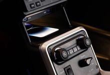 Mid-Continent’s Remote-Mounted Digital Standby, True Blue Power® USB Chargers Added to Cirrus SR Series G7